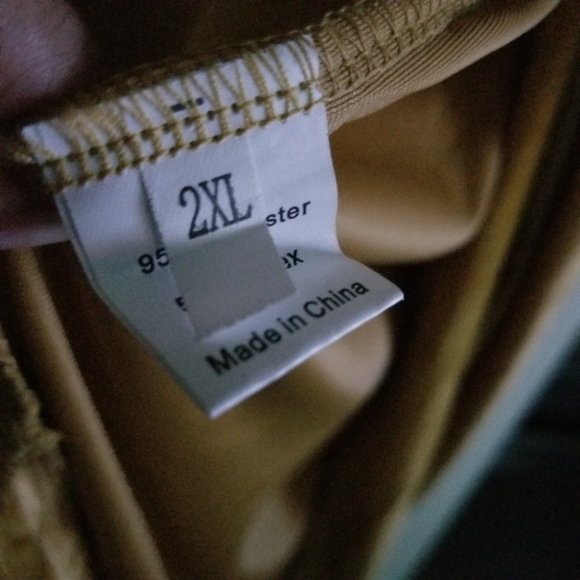 ❌SOLD❌ Beautiful Turmeric/ Mustard Color Velour Jacket - Picture 7 of 8